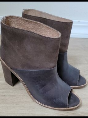 Mtng Women’s Brown Suede & Leather Peep-Toe Block Heel Boots 41 / Sz10